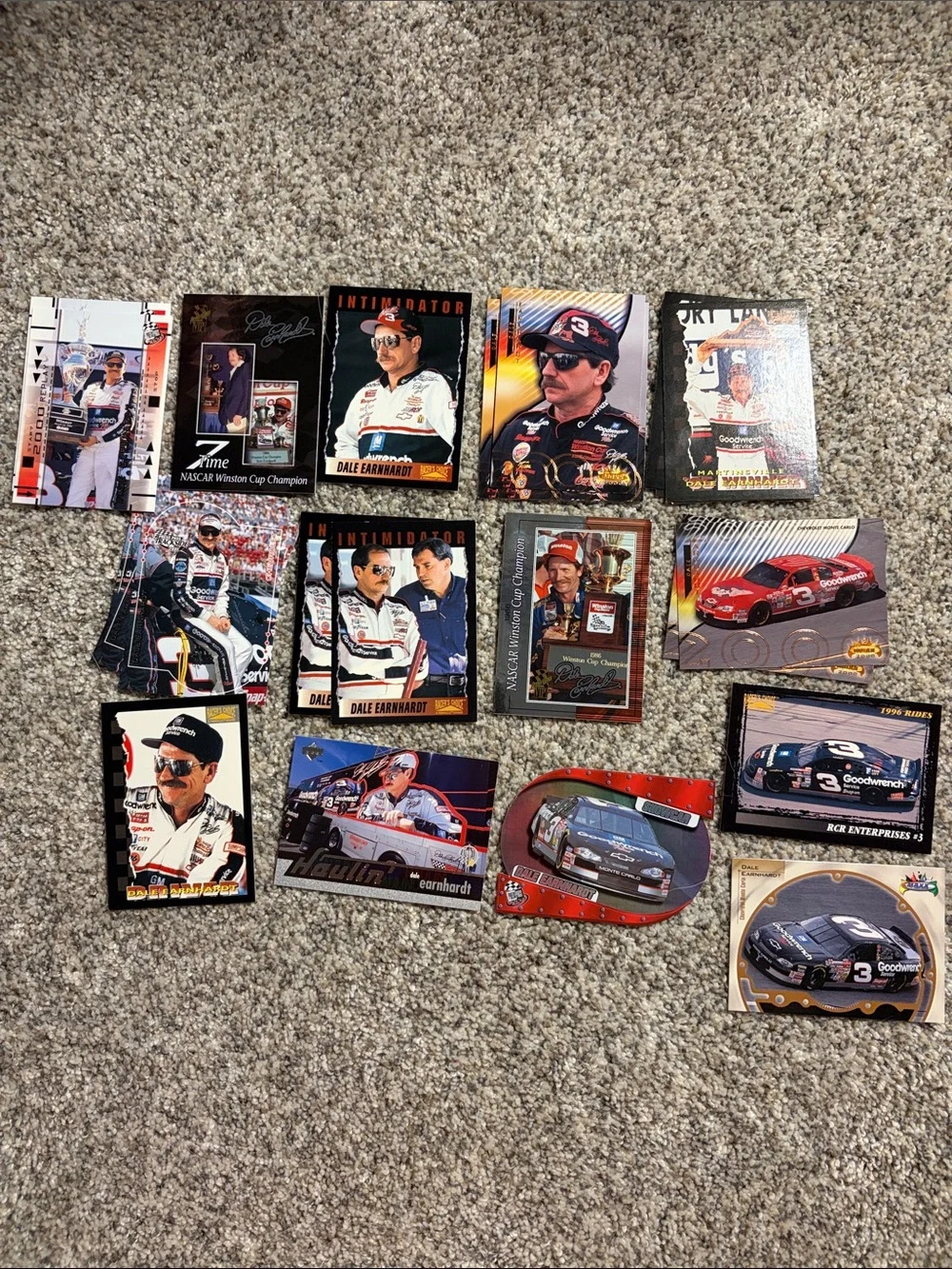 (25) Dale Earnhardt NASCAR Cards 1996-2001